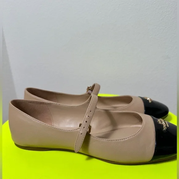 Coach Black and Tan Flats with Cap-Toe Design - Picture 4 of 5